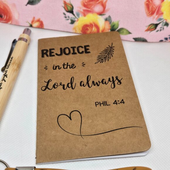 NEW INSPIRATIONAL FAITH CANVAS POUCH, NOTEPAD, PEN, BOOKMARK & KEYCHAIN GIFT SET - Picture 3 of 10